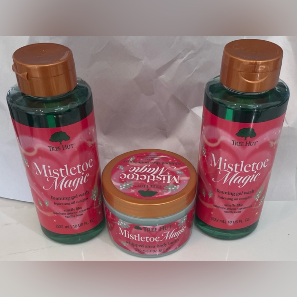 TREE HUT MISTLETOE MAGIC 2- GEL WASH & 1- WHIPPED BODY BUTTER LOT NEW FULL SIZE!